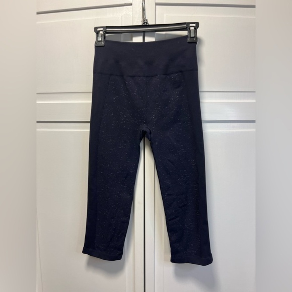 Lululemon Free To Flow Crop Leggings Size Women’s 6 Color Midnight Navy/White